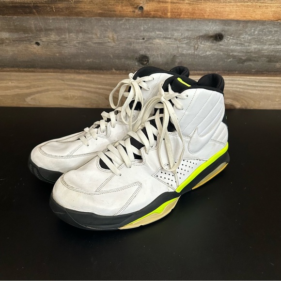Nike Air Maestro Flight White Volt Men’s Great 90's Retro Size 13 Sneakers - Picture 1 of 11